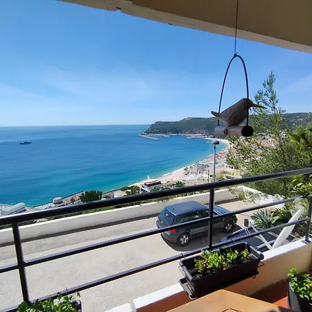 Апартаменты Majestic Seaview *